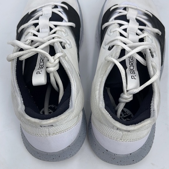 PAUL GEORGE CLIPPERS WORN Nike sneakers - Picture 4 of 8